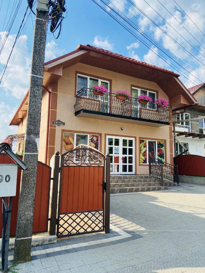 U Maksa Hotel Solochin Bagian luar foto