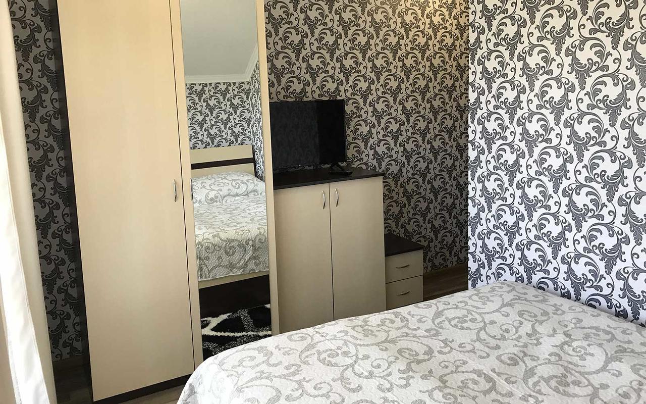 U Maksa Hotel Solochin Bagian luar foto